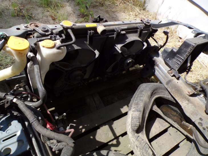 Subaru Legacy V Outback IV Pas Przedni Chłodnica - Image 2