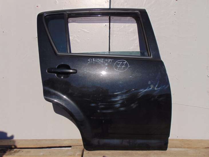 Daihatsu Sirion M3 Drzwi Prawe Tylne Szyba Nr.77