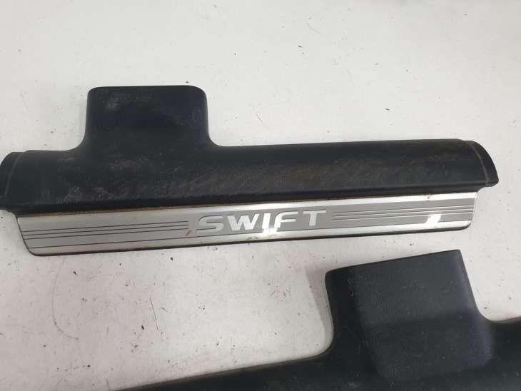 SUZUKI SWIFT MK6 Sport Listwa Nakładka Progu 76161-63J0 76161-63J0 76151-63J0 - Image 3