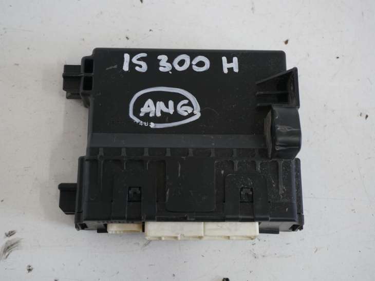 Lexus Is300h III Moduł Komfortu 88650-53451