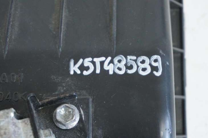 Suzuki Swift Mk7 IV Obudowa Filtra Czujnik K5t48589 - Image 3
