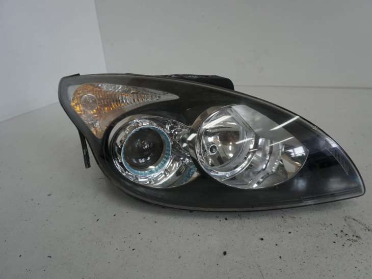 Hyundai I30 Lift 2012r Lampa Prawy Przód Uk 92102-2r010 Numer 107
