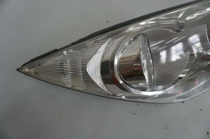 Kia Venga 2010r Lampa Prawy Przód Uk 92102-1p000 Numer 122 - Image 3