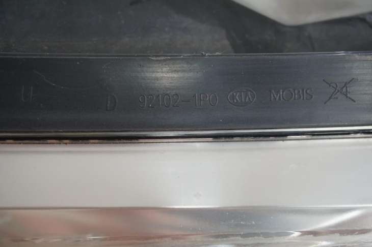 Kia Venga 2010r Lampa Prawy Przód Uk 92102-1p000 Numer 122 - Image 5