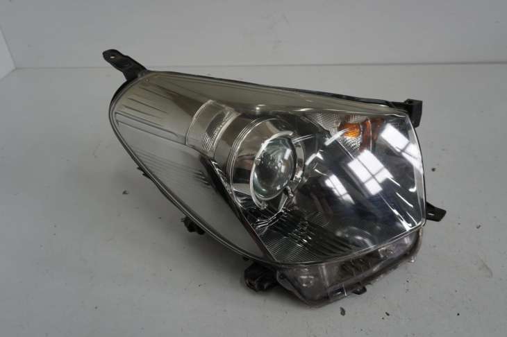 Toyota Iq Lampa Prawy Przód Uk Numer 39