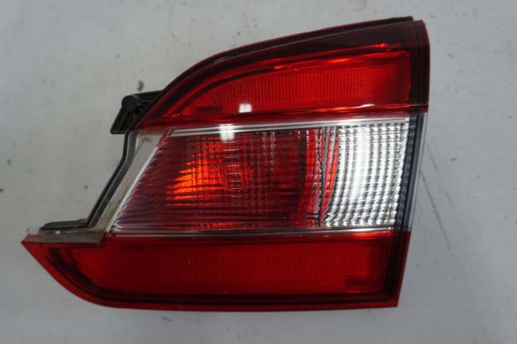 Subaru Levorg Lampa Tylna Prawa 84251va001 Uk
