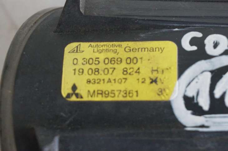 Mitsubishi Colt Halogen Lewy Mr957361 - Image 4