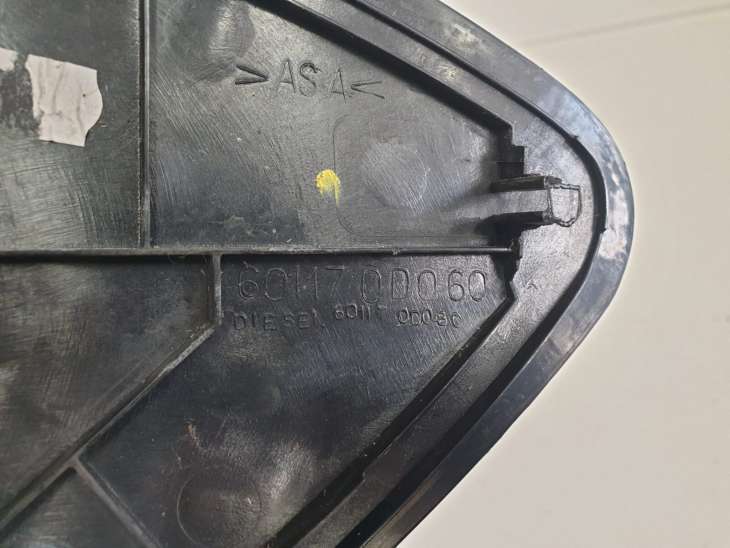 Toyota Yaris II Osłona Plastik Trójkąt Błotnika Nakładka Prawa 60117-0d060 - Image 3