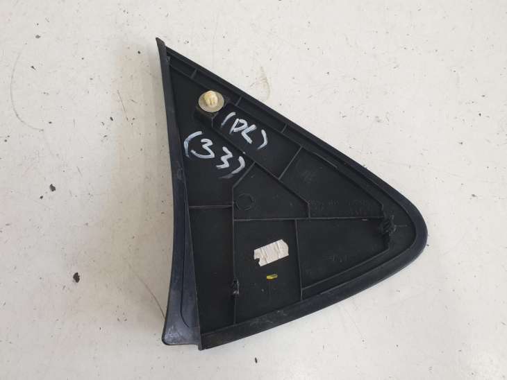 Toyota Yaris II Osłona Plastik Trójkąt Błotnika Nakładka Lewa 60118-0d060 - Image 2