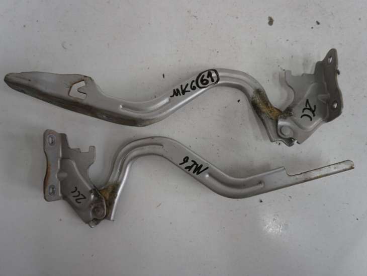 Suzuki Swift Mk6 III Zawiasy Maski Zcc