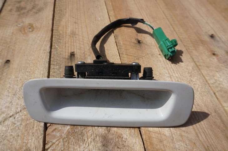 Suzuki Swift Mk6 Klamka Tylnej Klapy Kołor 26u 82851-62ja