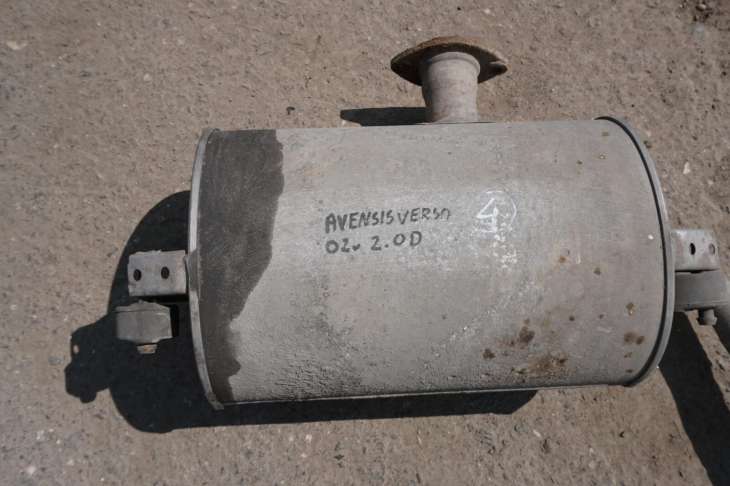 Toyota Avensis Verso 2002r 2.0d Tłumik Wydech Końcowy - Image 3