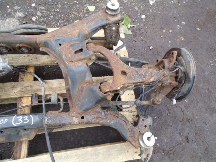 Subaru XV Gp Belka Zawieszenia Tylnego Zwrotnica - Image 4
