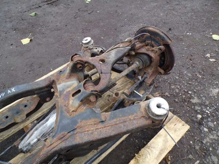 Subaru XV Gp Belka Zawieszenia Tylnego Zwrotnica - Image 6