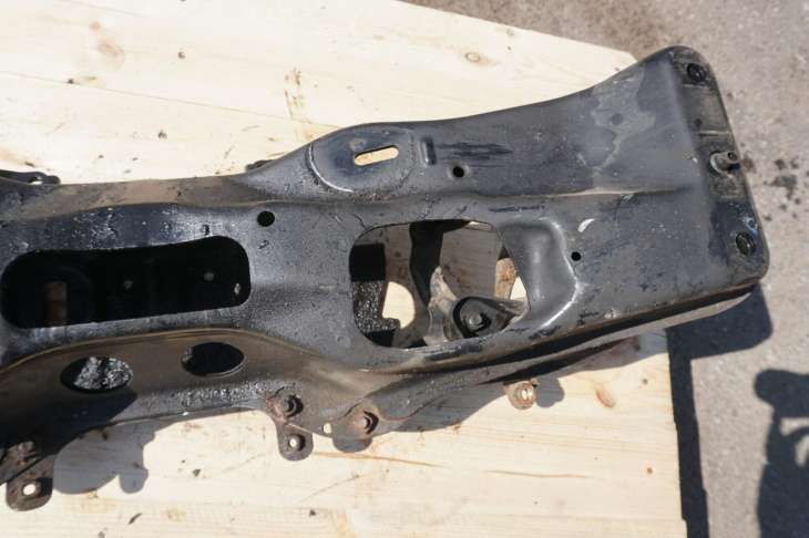 Subaru XV Belka Zawieszenia Przedniego Sanki Silnika 2.0d - Image 3