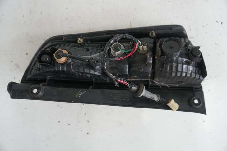 Daihatsu Sirion II Lampa Tylna Lewa Koito 220-51762 - Image 6