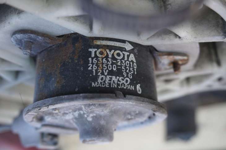 Toyota Yaris II Pas Przedni Chłodnice Wentylator - Image 5