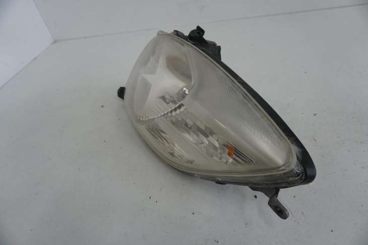 Toyota Yaris II Lampa Lewa Przednia Nr.42 Uk - Image 3