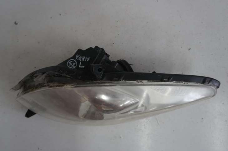 Toyota Yaris II Lampa Lewa Przednia Nr.42 Uk - Image 4