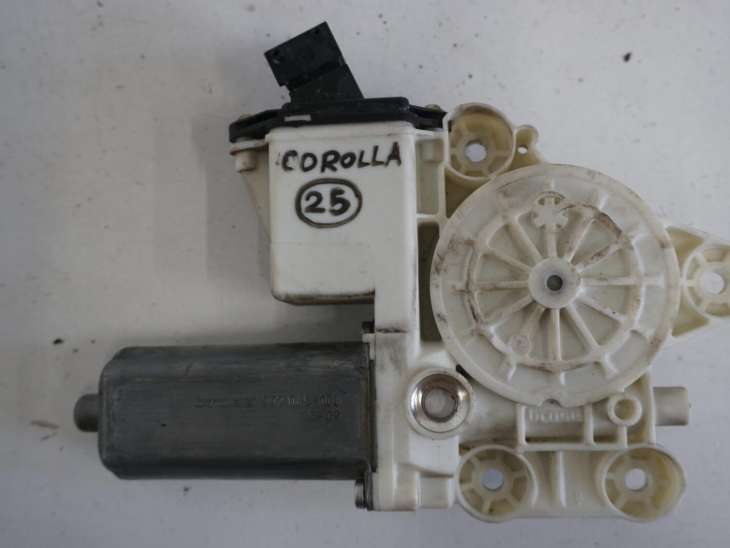 Toyota Corolla Silniczek Szyby 69820-02130