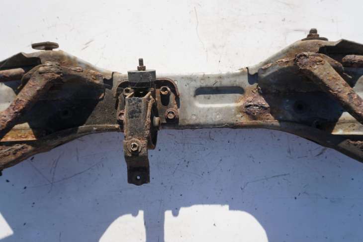Toyota Mr2 III 2001r Belka Zawieszenia Sanki Tył - Image 7