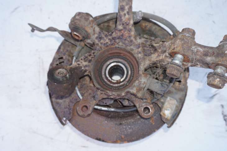Toyota Mr2 III 2001r Zwrotnica Tarcza Lewy Tył - Image 3