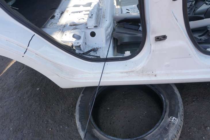 Suzuki Swift IV Mk7 Próg Prawy Słupek 26u - Image 2