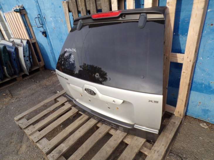 Kia Sportage II Klapa Bagażnika S6 Szyba Listwa - Image 3