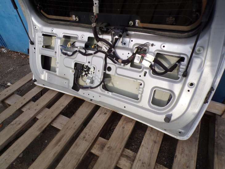 Kia Sportage II Klapa Bagażnika S6 Szyba Listwa - Image 12