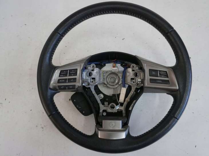 Subaru Forester IV Sj Kierownica Skóra Multifuncyjna