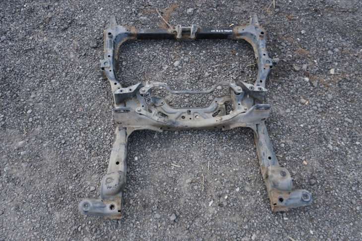 SUBARU LEGACY V OUTBACK IV 2009-2014R BELKA ZAWIESZENIA PRZEDNIEGO SANKI 50527AJ032