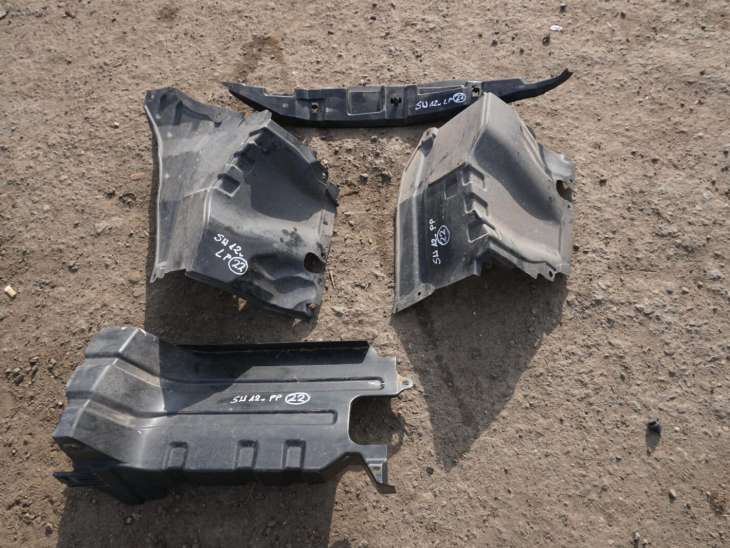 Suzuki Swift Mk7 Nadkole 72431-68l 72421-68l0 72411-68l0 72352-68l
