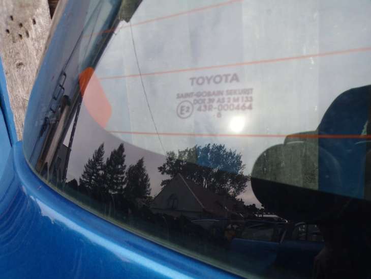 Toyota Yaris II Klapa Bagażnika 8t0 Szyba Nr.70 - Image 6