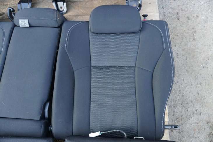 Subaru Impreza V Liftback Gt Fotele Kanapa Uk 2016r-2023R - Image 5