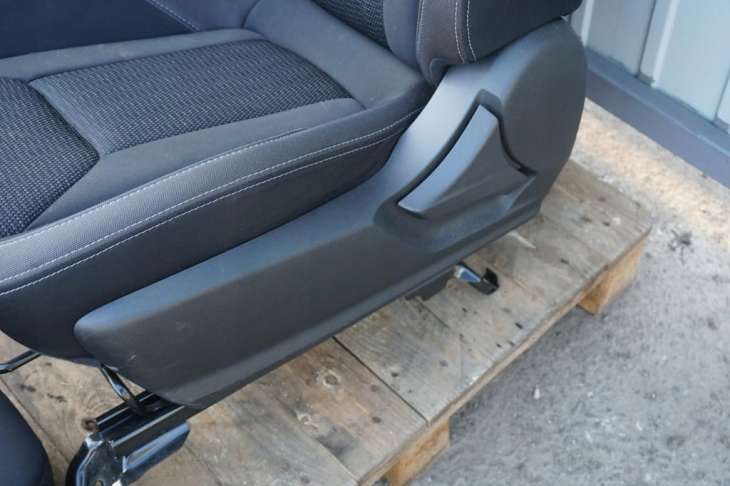 Subaru Impreza V Liftback Gt Fotele Kanapa Uk 2016r-2023R - Image 12