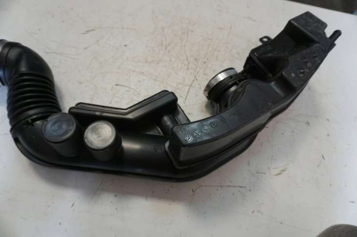 Subaru Impreza Liftback Gt Obudowa Filtra Powietrza A43fl00 A52fl01 Fb20 - Image 8