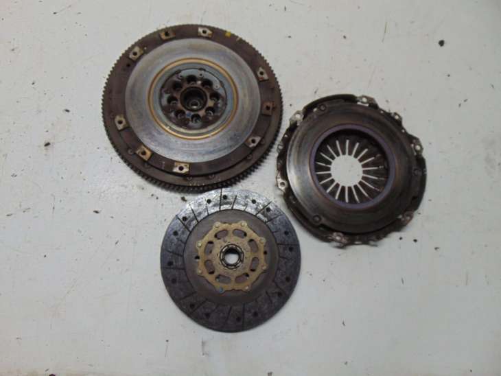 SUBARU LEGACY IV 2008R 2.5B SPRZEGLO KOLO ZAMACHOWE TARCZA - Image 2