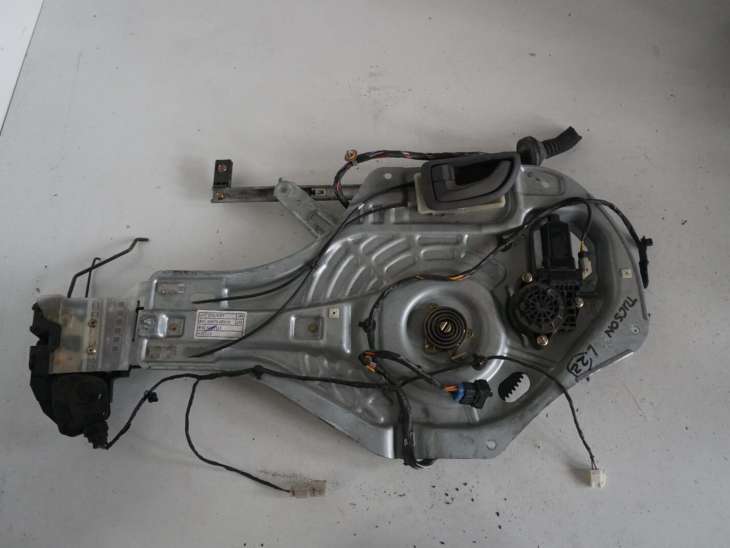 Hyundai Tucson Mechanizm Szyby 82470-2e010