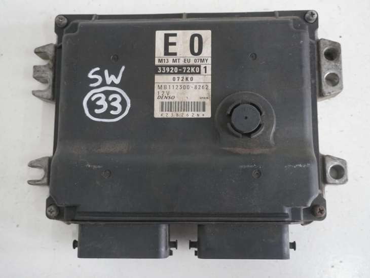 Suzuki Swift Mk6 III Komputer Sterownik Silnika 33920-72k01