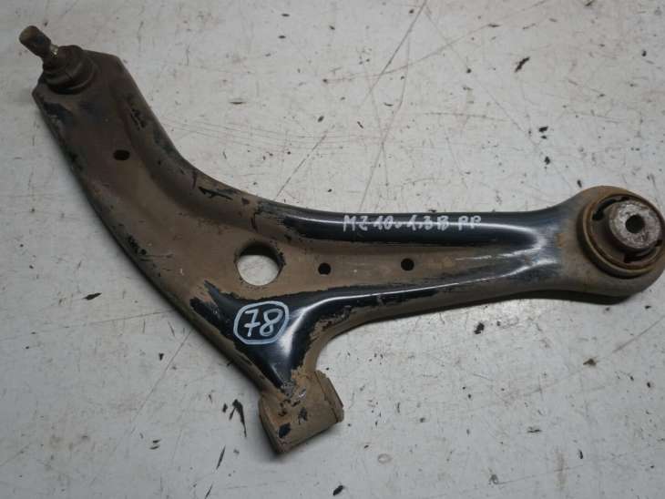 Mazda 2 De Wahacz Prawy Przedni