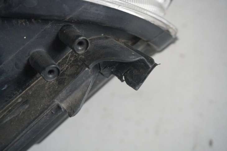 Toyota Prius III W3 2010r Lampa Przednia Lewa Uk - Image 8