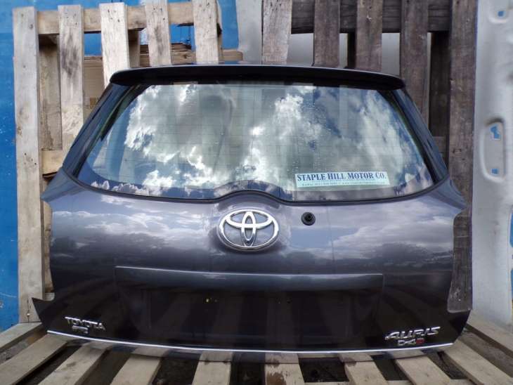 Toyota Auris I E15 Klapa Bagażnika 1g3 Szyba Nr.68