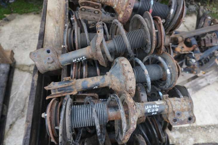 Subaru Legacy IV Outback Bl Amortyzator Przedni Lewy Prawy Sprezyna - Image 3