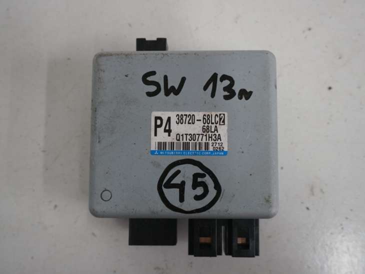 Suzuki Swift Mk7 Moduł 38720-68lc2