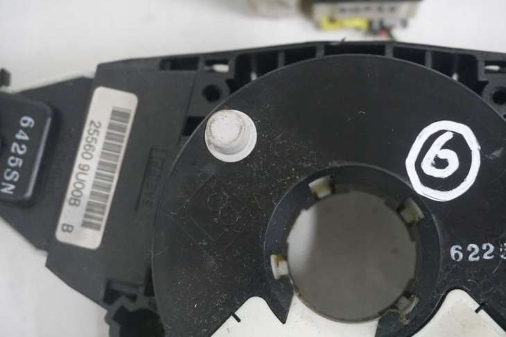 Nissan Note Przełączniki Taśma Kierownicy 255609u02b 255609u00b 255609u00c - Image 3