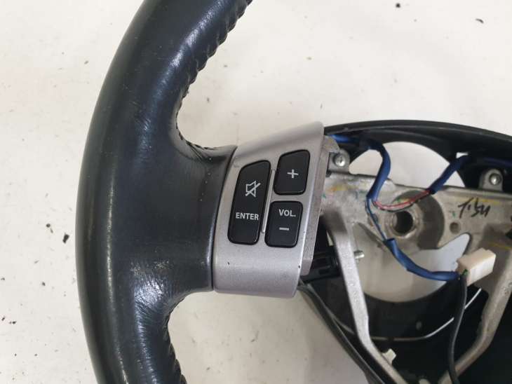 Suzuki Swift Mk6 Sport Kierownica Multifunkcyjna Czerwona Skora - Image 2