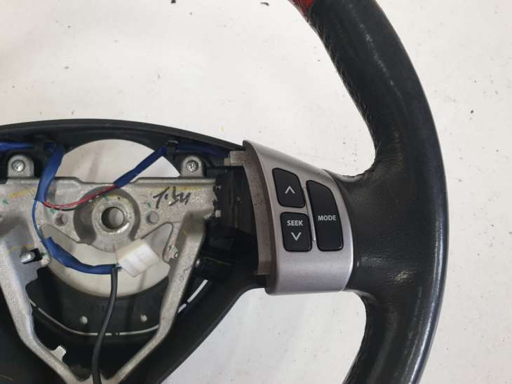 Suzuki Swift Mk6 Sport Kierownica Multifunkcyjna Czerwona Skora - Image 3