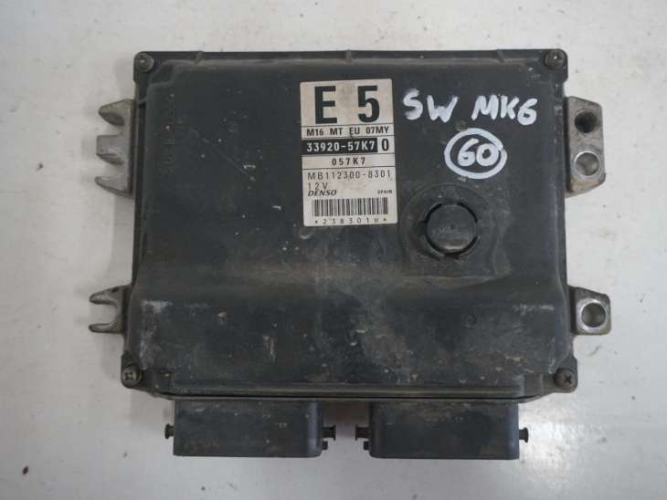 Suzuki Swift Mk6 Komputer Sterownik Silnika 33920-57k7 112300-8301