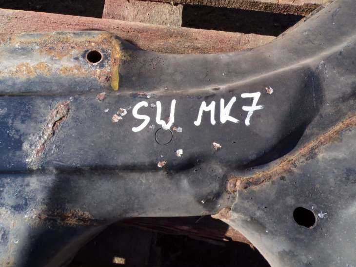 Suzuki Swift Mk7 Belka Zawieszenia Wózek Sanki 45810-68l00 Numer 312 - Image 2