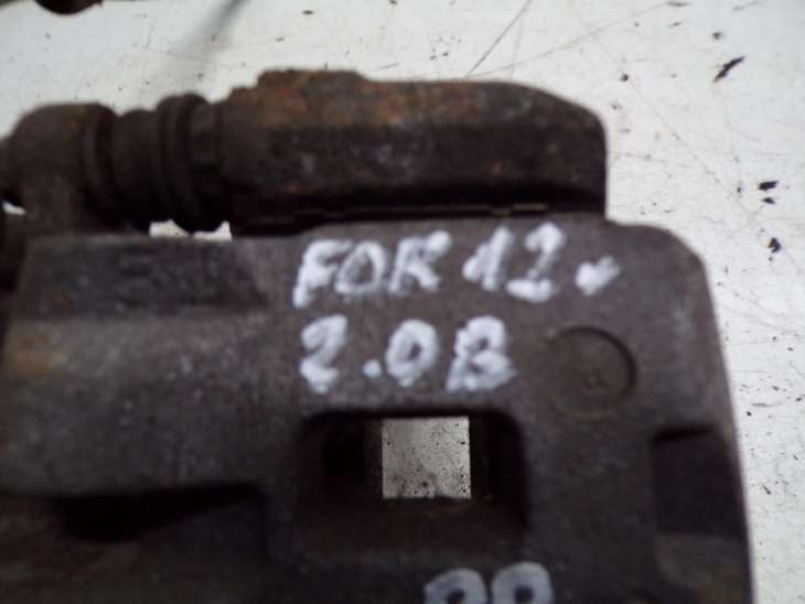 Subaru Forester Sh III Zacisk Hamulcowy Prawy Przedni - Image 2